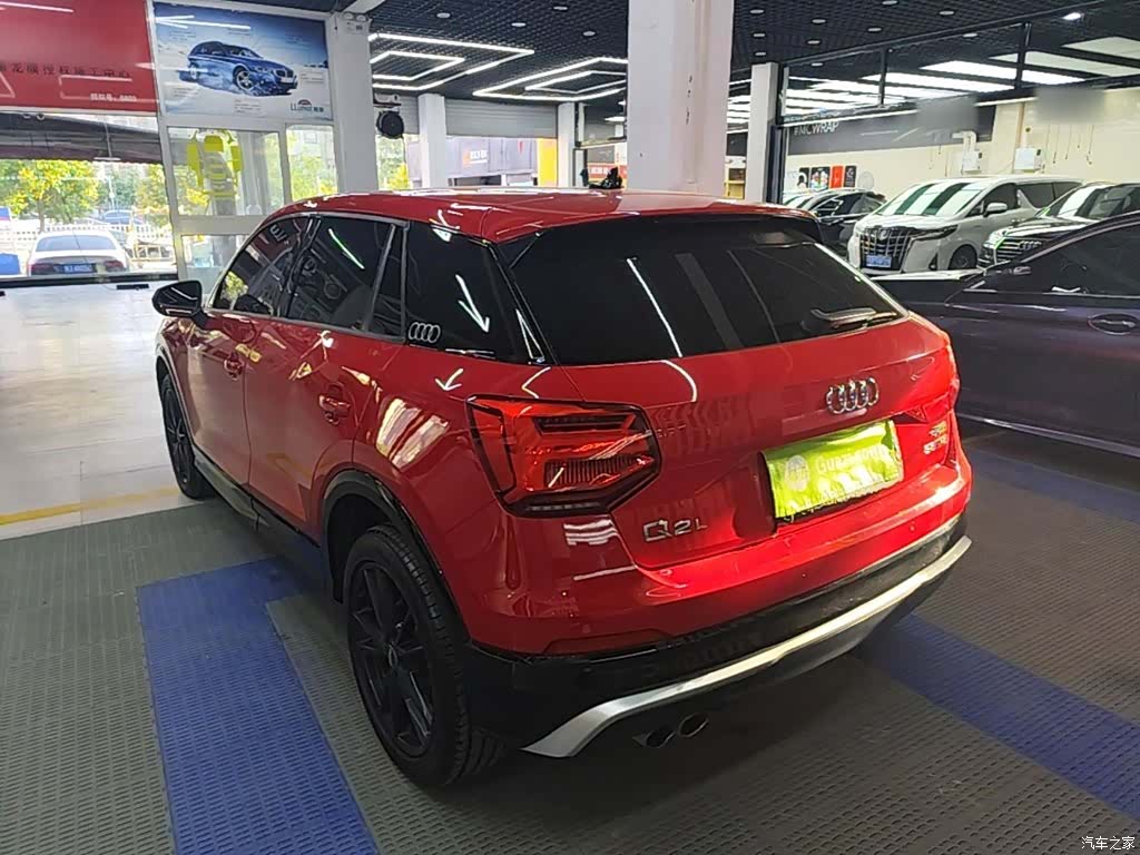 Audi Q2L, 2019 все фото