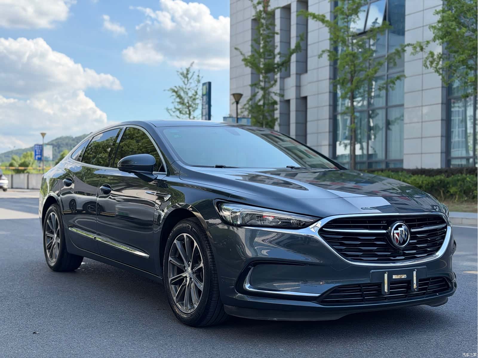 Buick LaCrosse, 2019 3