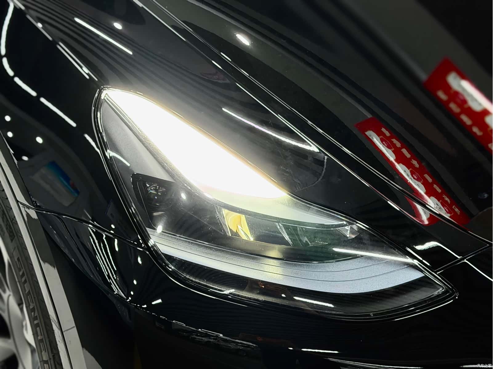 Tesla Model Y, 2023 14