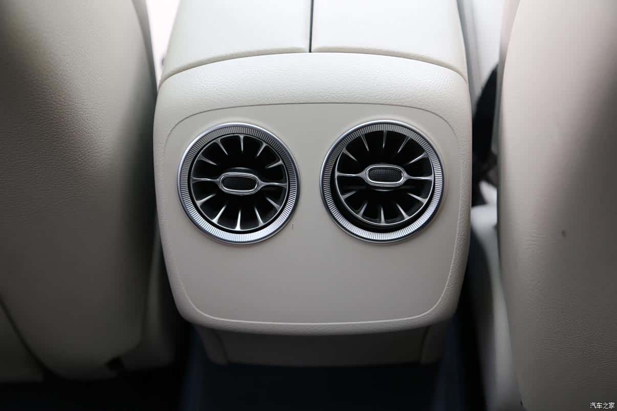 Mercedes-Benz E-Class, 2021 15
