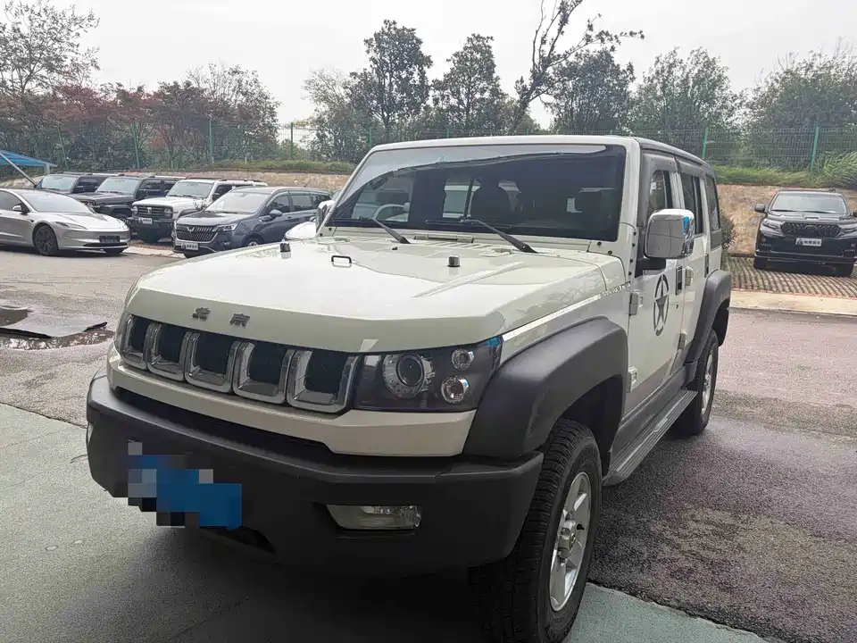 Beijing BJ40