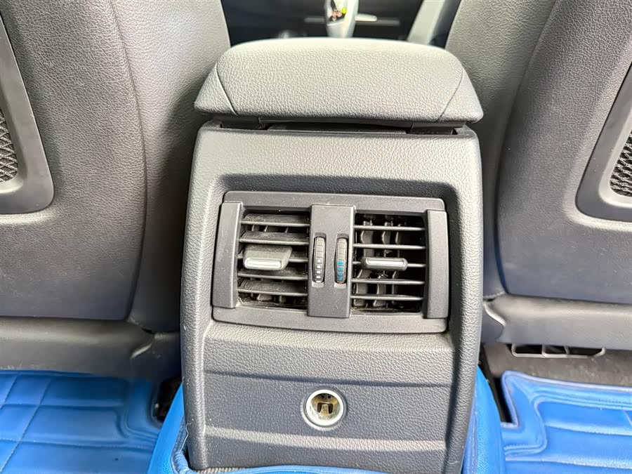 BMW 3 Series 2015, фото 14