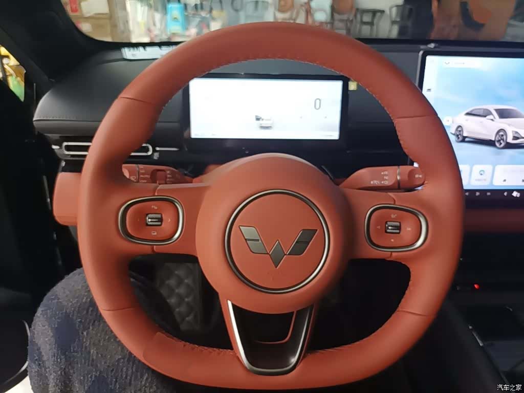 Wuling Starlight, 2025 11