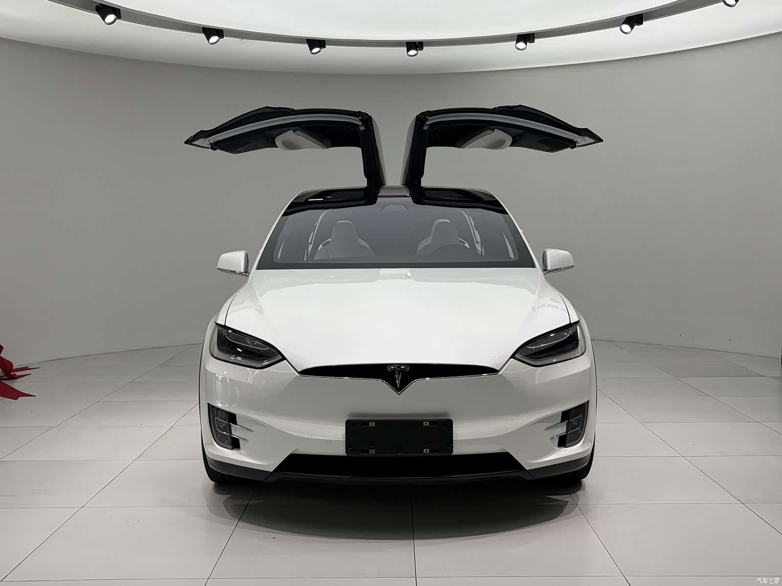 Tesla Model X, 2019 2