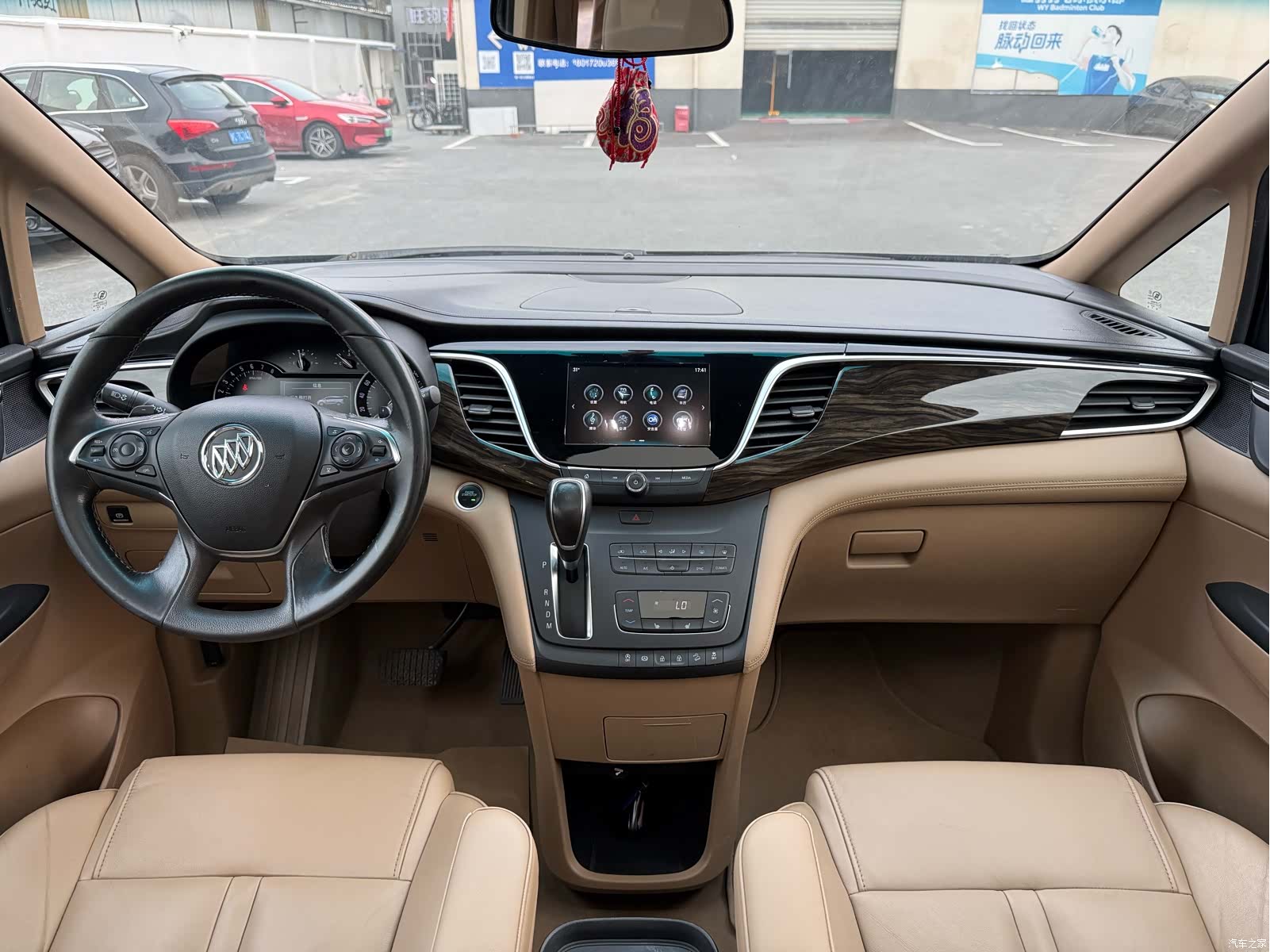 Buick GL8, 2017 15