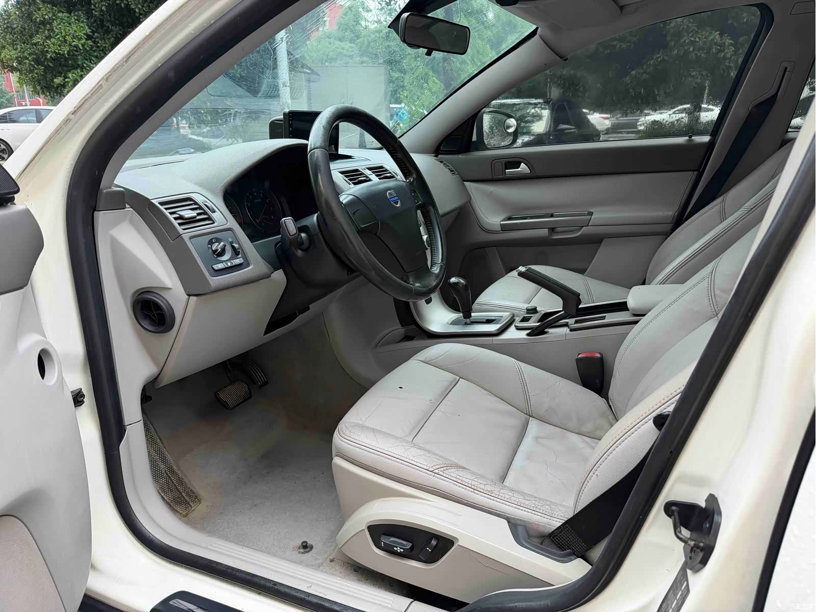 Volvo S40, 2012 8