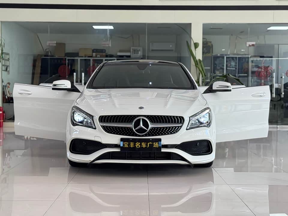 Mercedes-Benz CLA Mercedes-Benz CLA