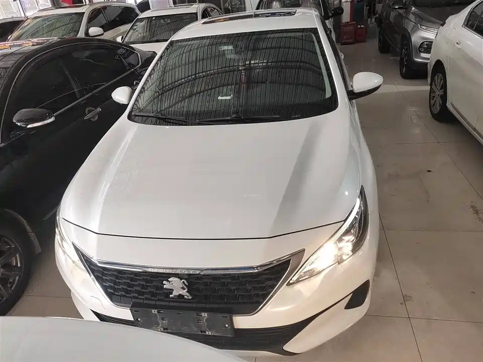 Peugeot 408