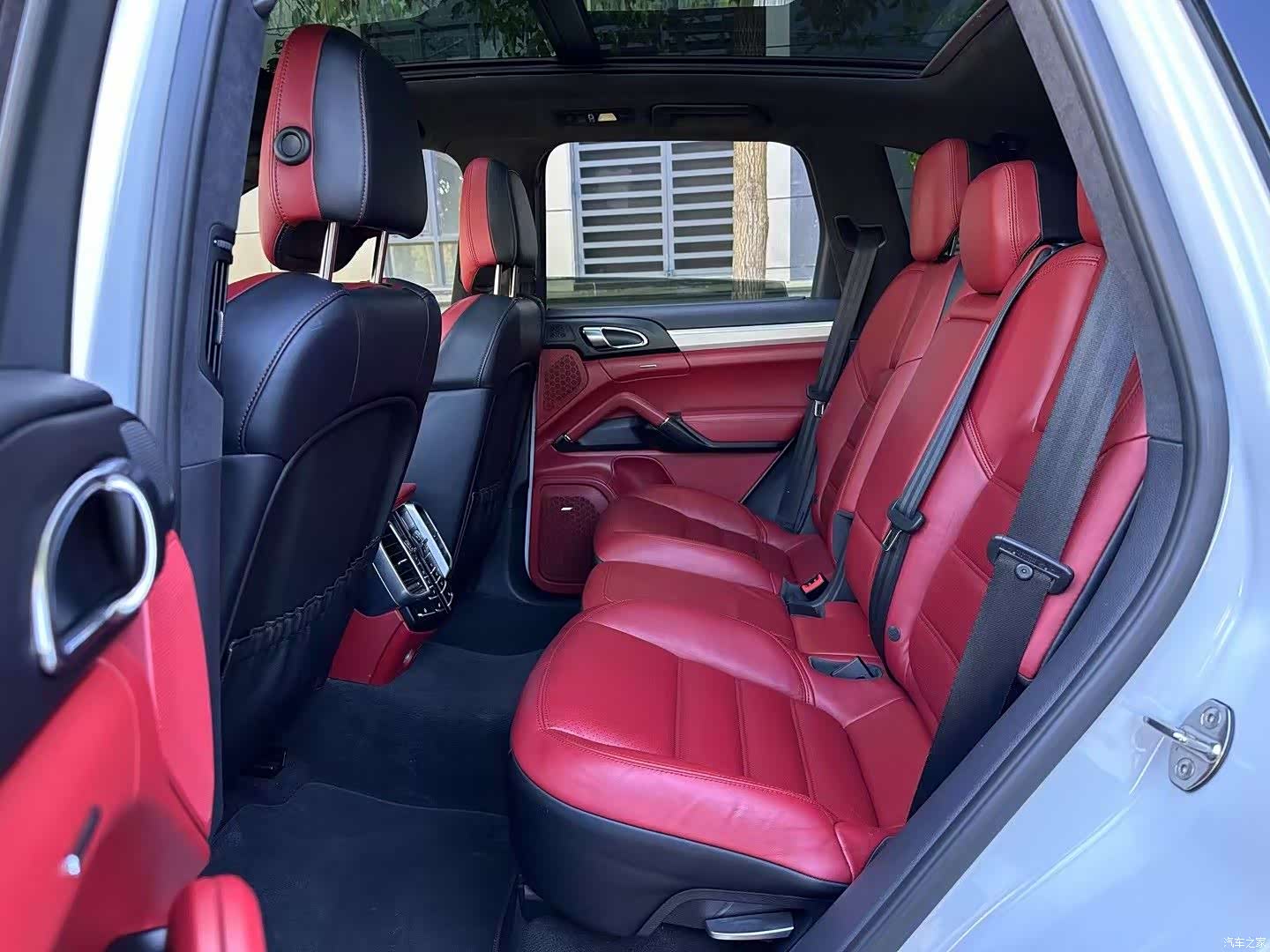 Porsche Cayenne, 2015 7