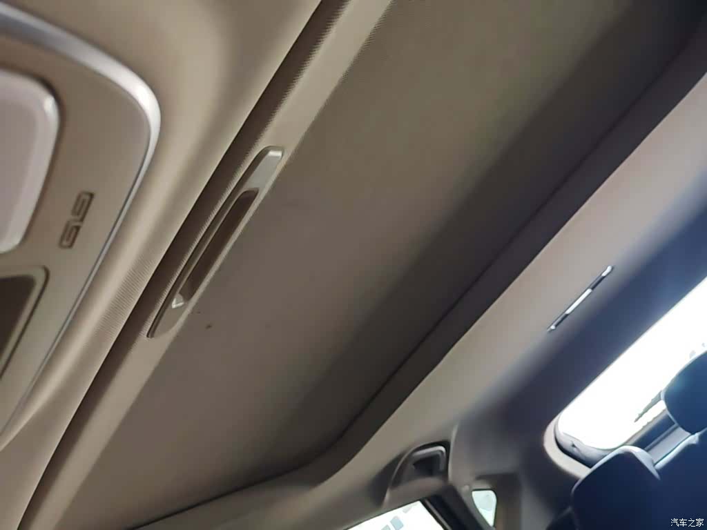 Geely Emgrand, 2020 18