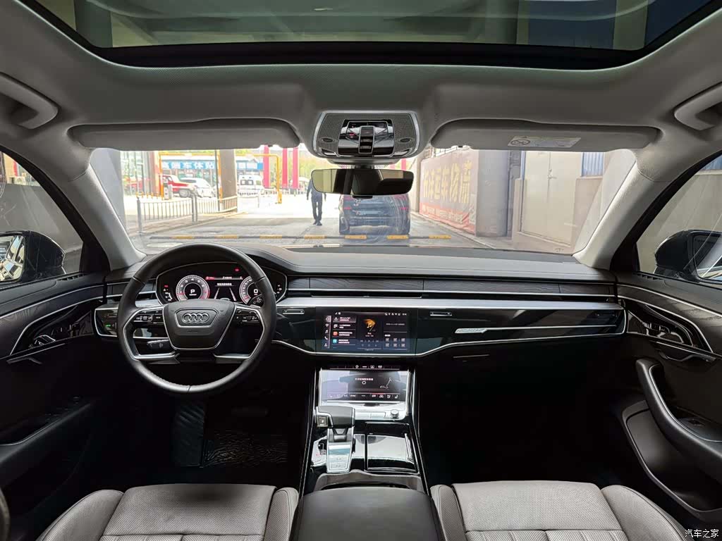 Audi A8L, 2025 11