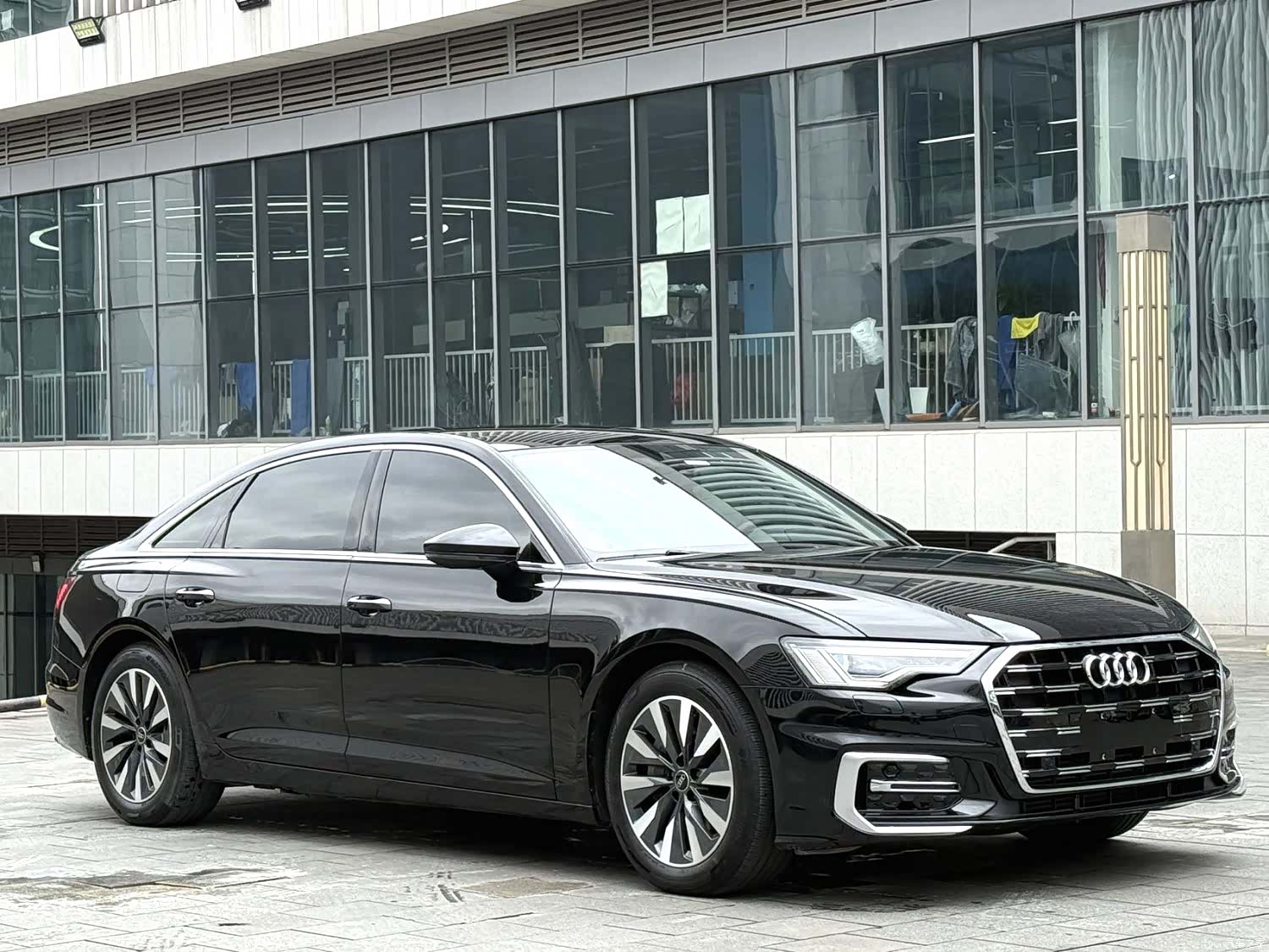 Audi A6L, 2022 3