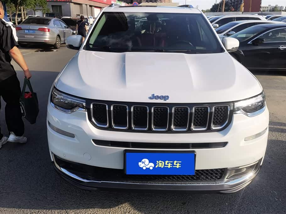 Jeep Grand Commander