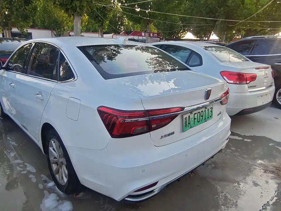 Roewe i6