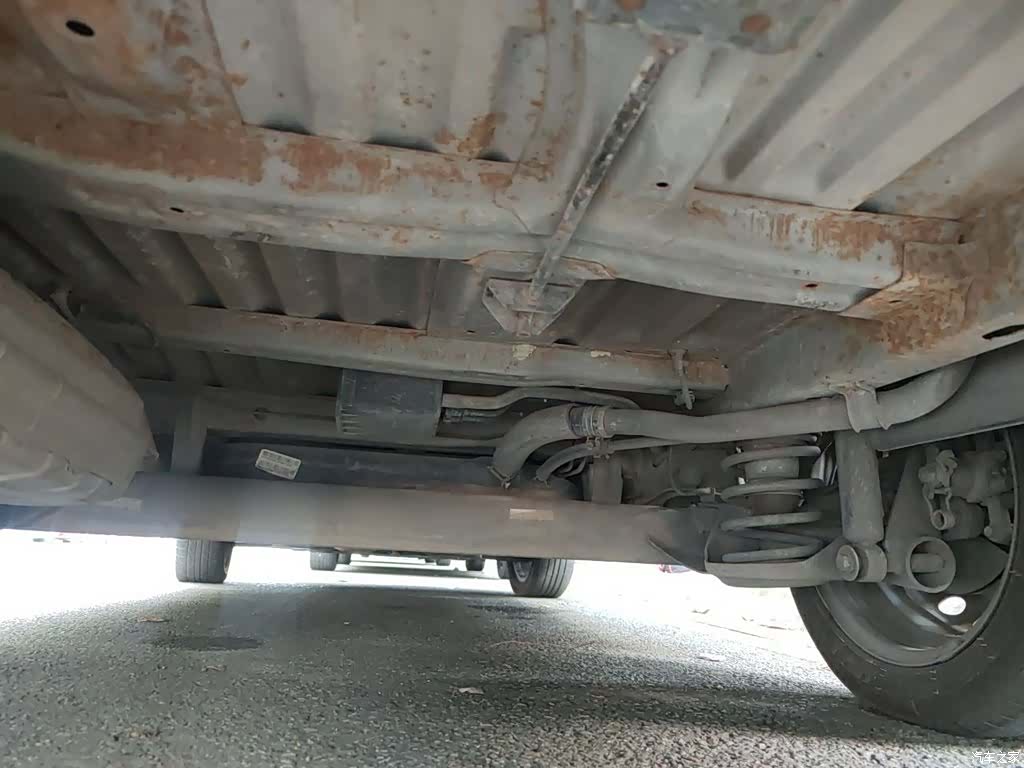 Wuling 730, 2015 25