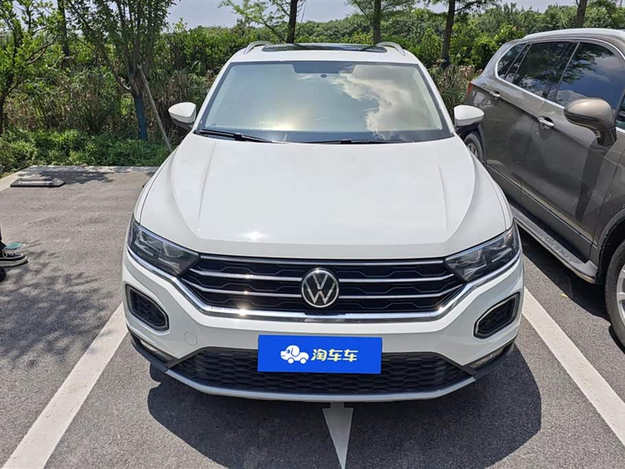 Volkswagen T-ROC exploring Songs