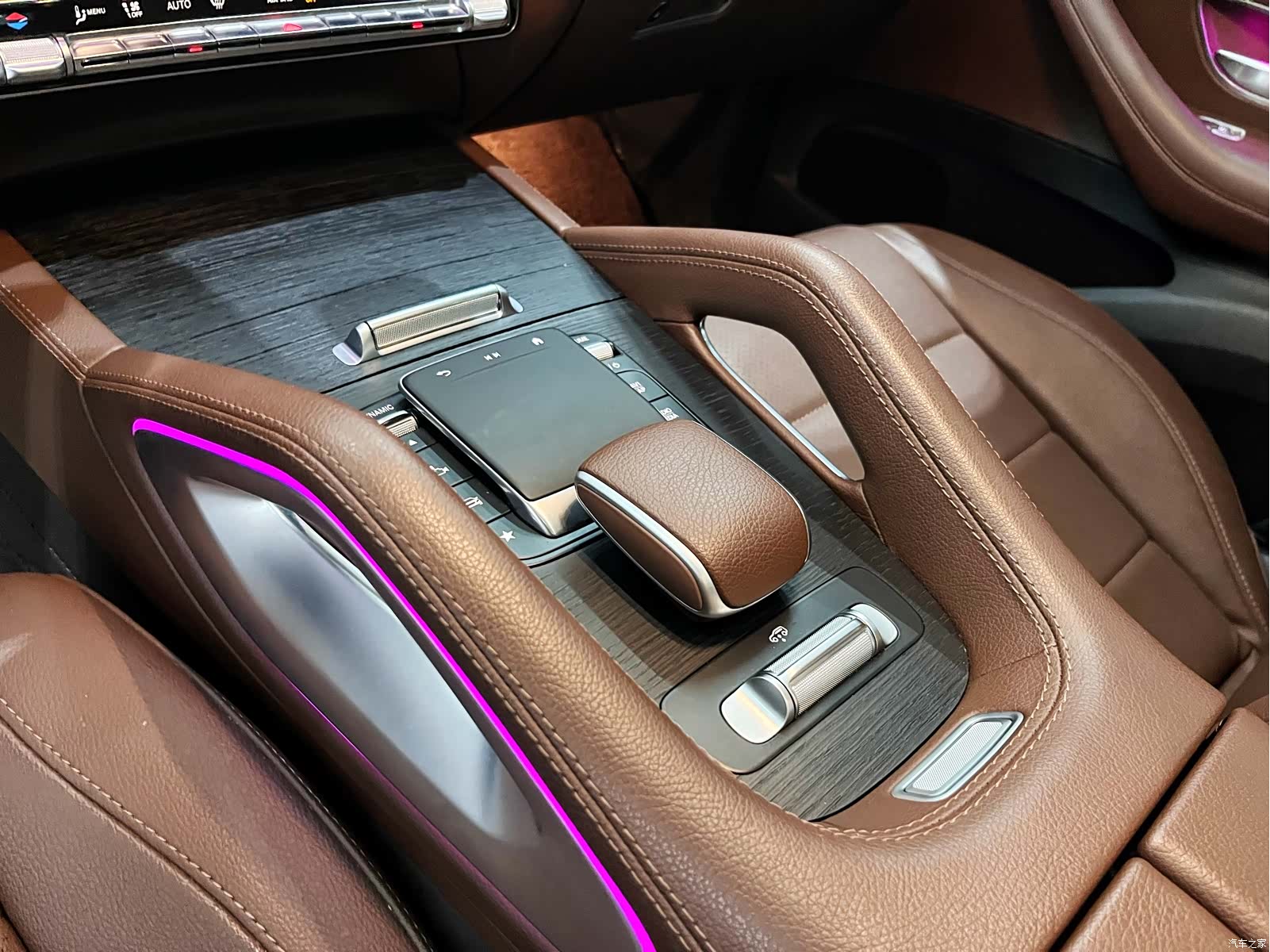Mercedes-Benz GLE, 2024 6