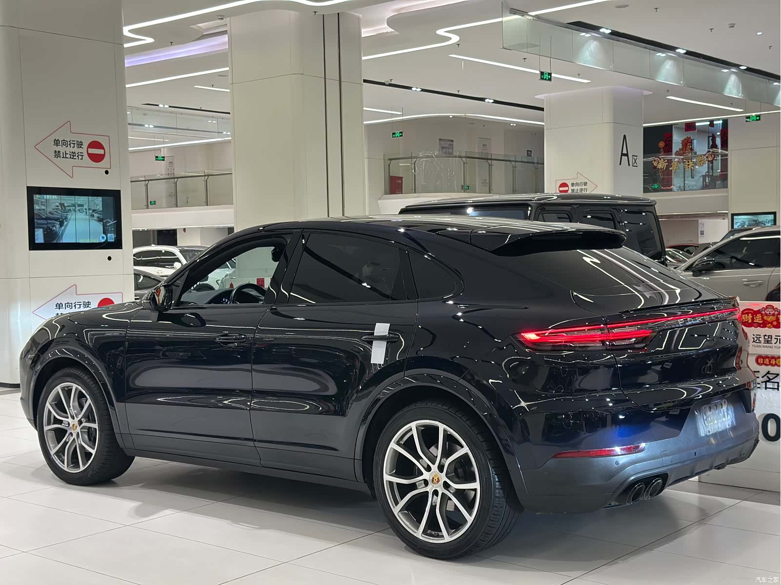 Porsche Cayenne, 2021 все фото