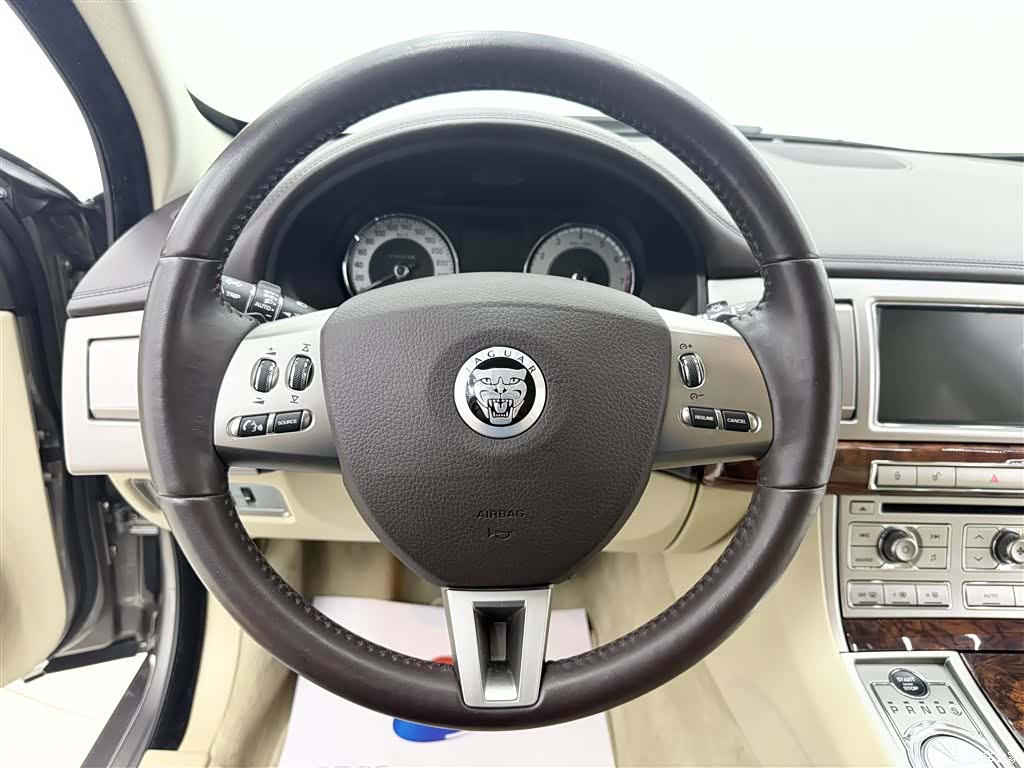 Jaguar XF, 2008 9