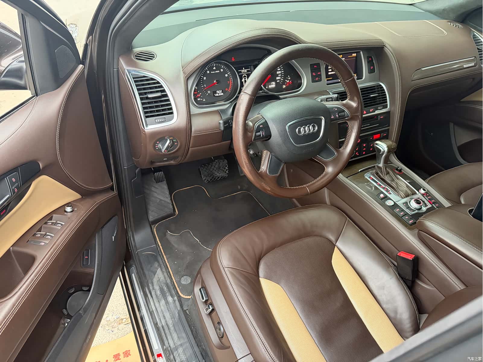 Audi Q7, 2013 4