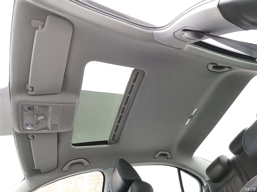Volkswagen Sagitar, 2014 14