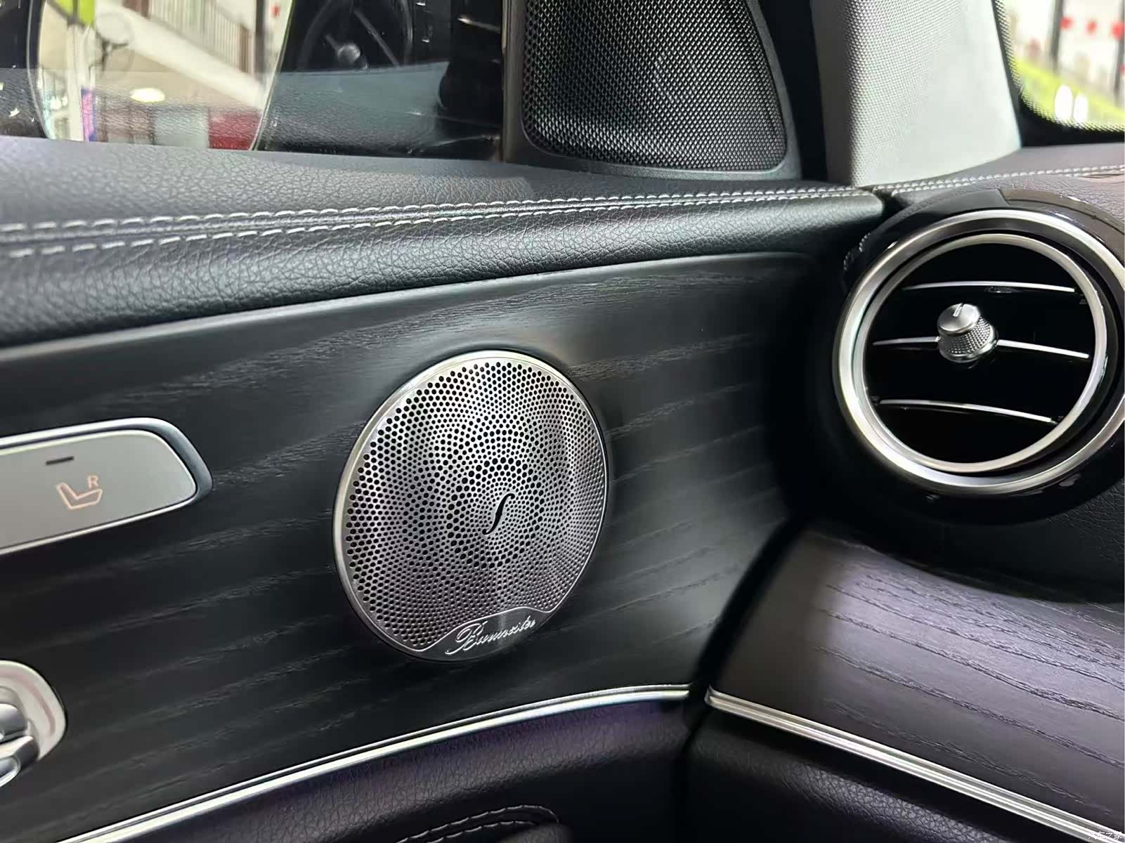 Mercedes-Benz E-Class, 2019 8