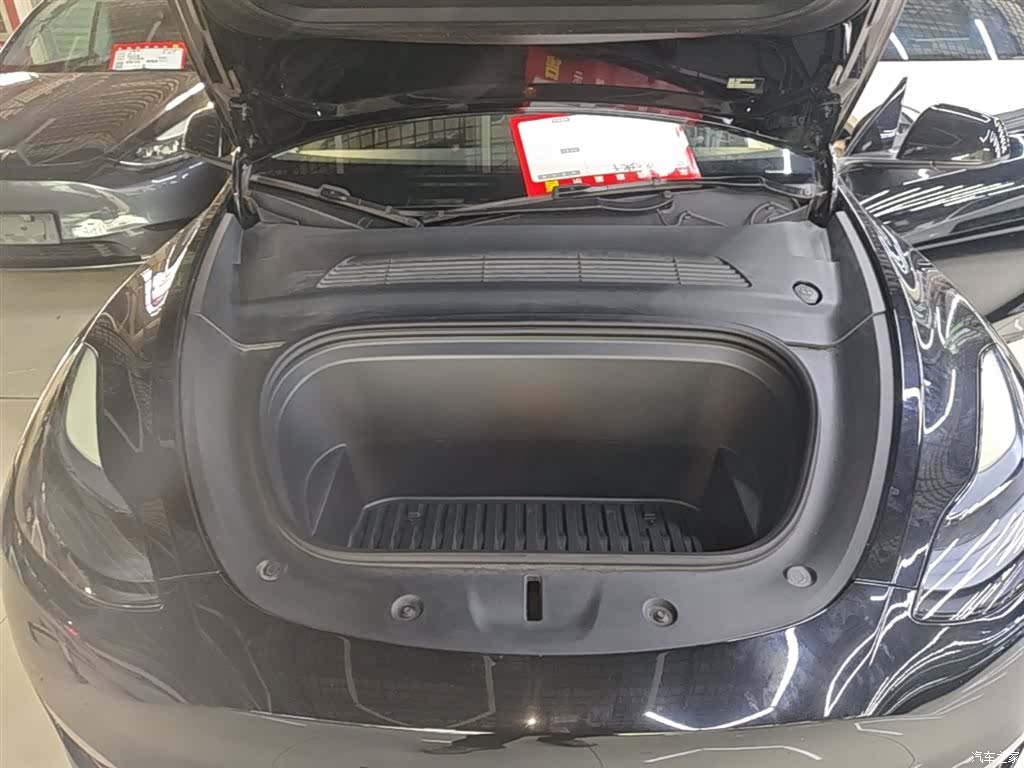 Tesla Model Y, 2023 20