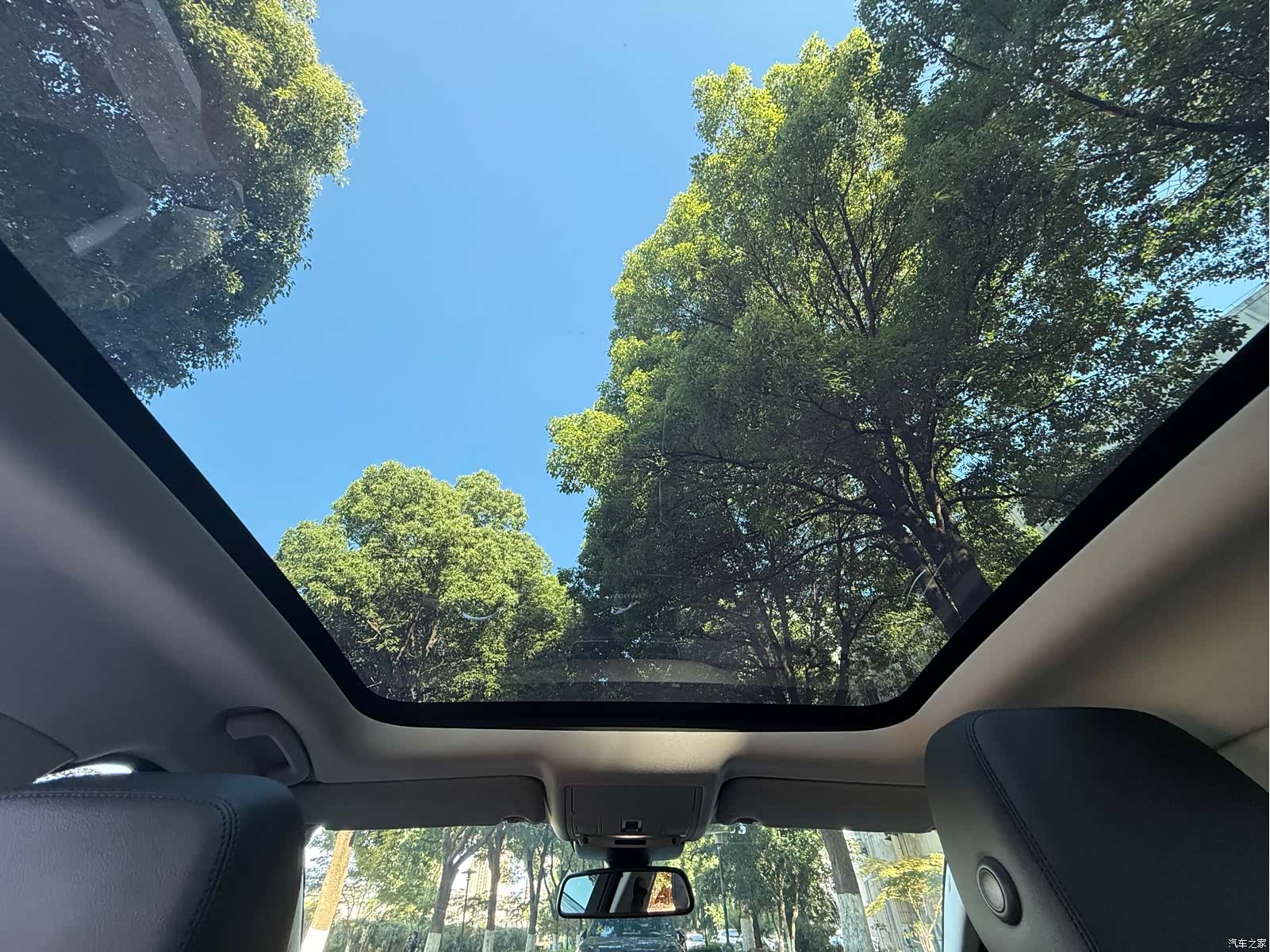 Jaguar XF, 2019 31