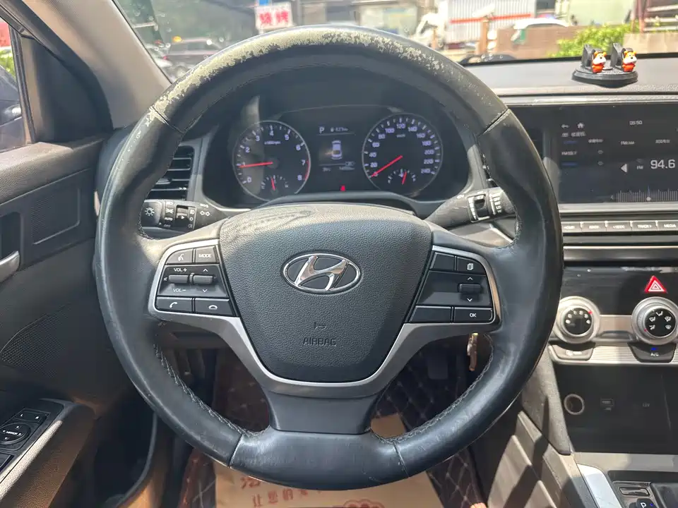 Hyundai Lead