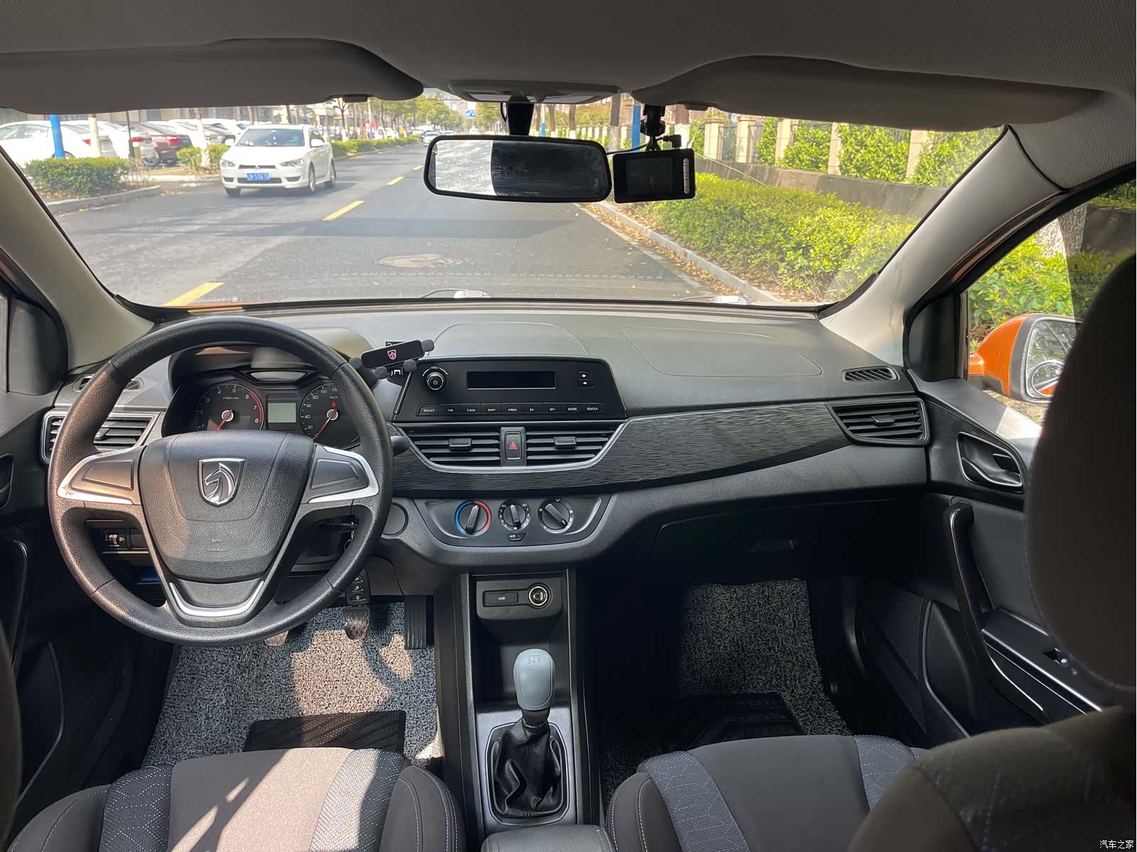 Wuling 310, 2017 8