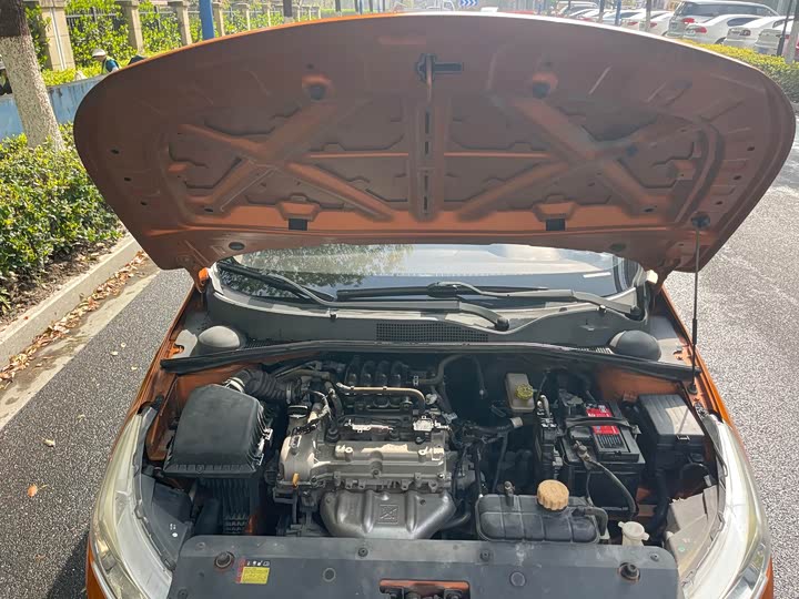 Baojun 310 2016 1.2L МКПП Комфорт