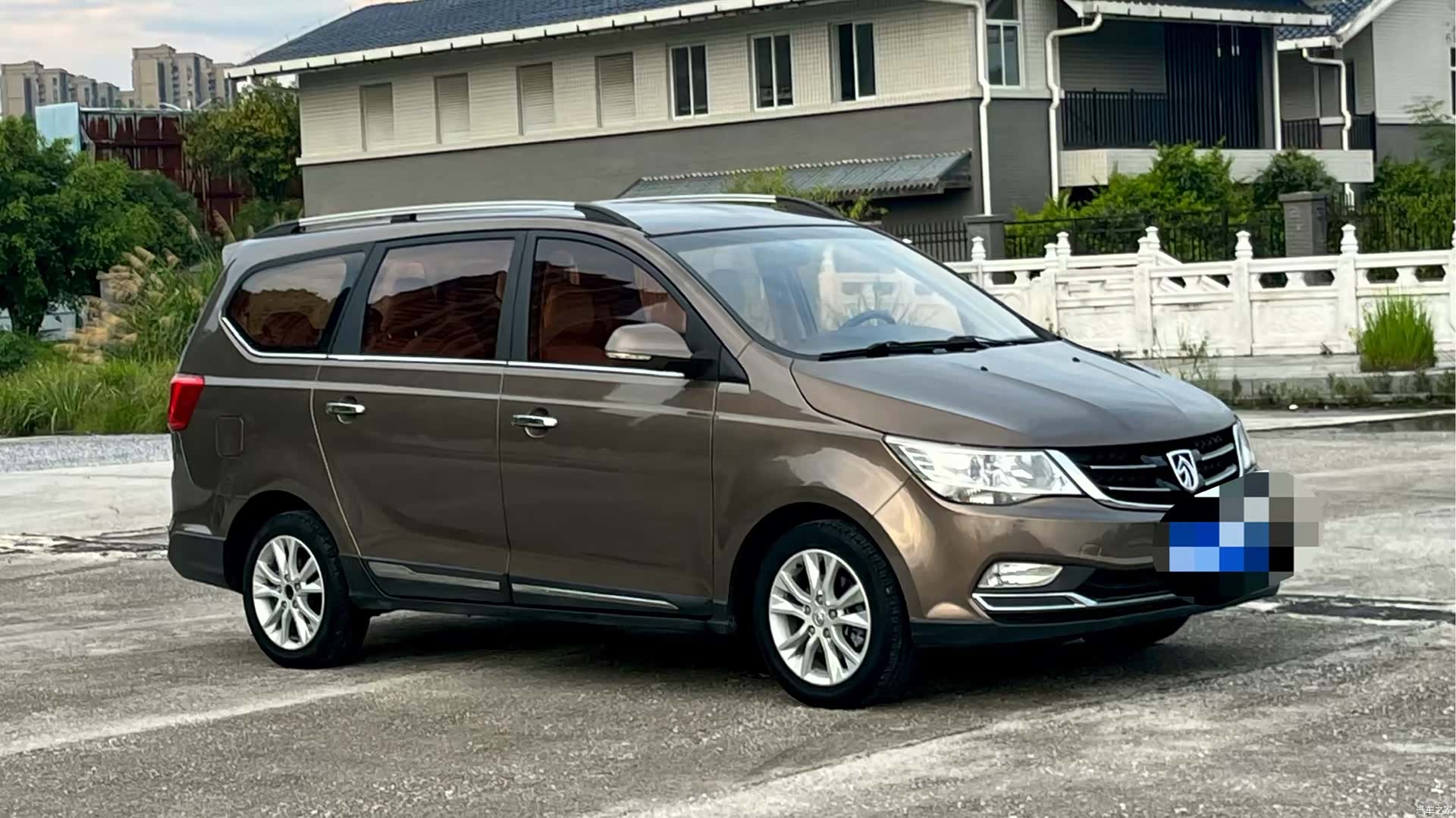 Wuling 730, 2017 3
