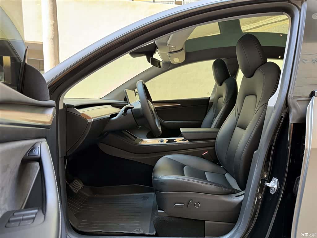 Tesla Model Y, 2022 9