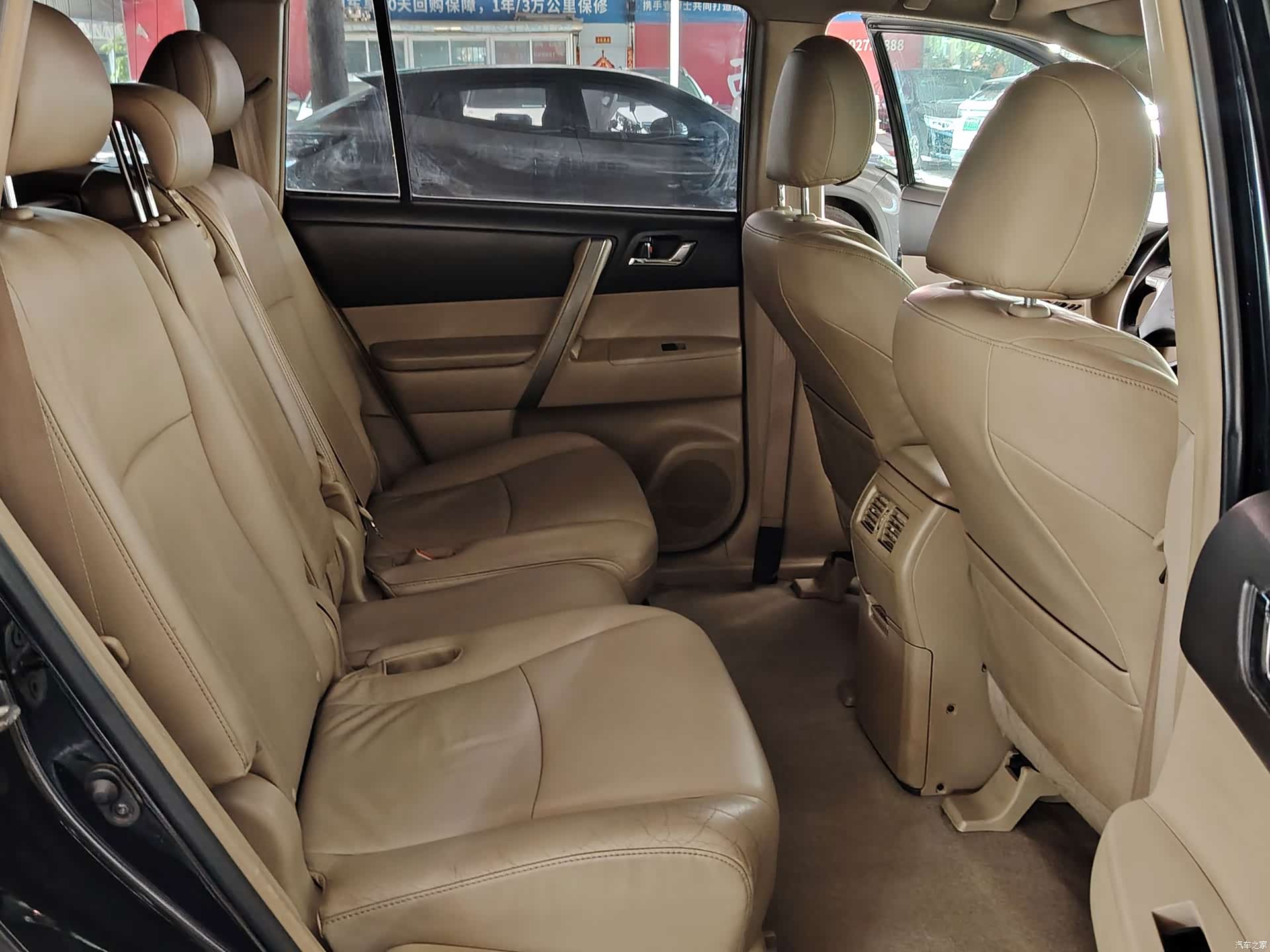 Toyota Highlander, 2011 10