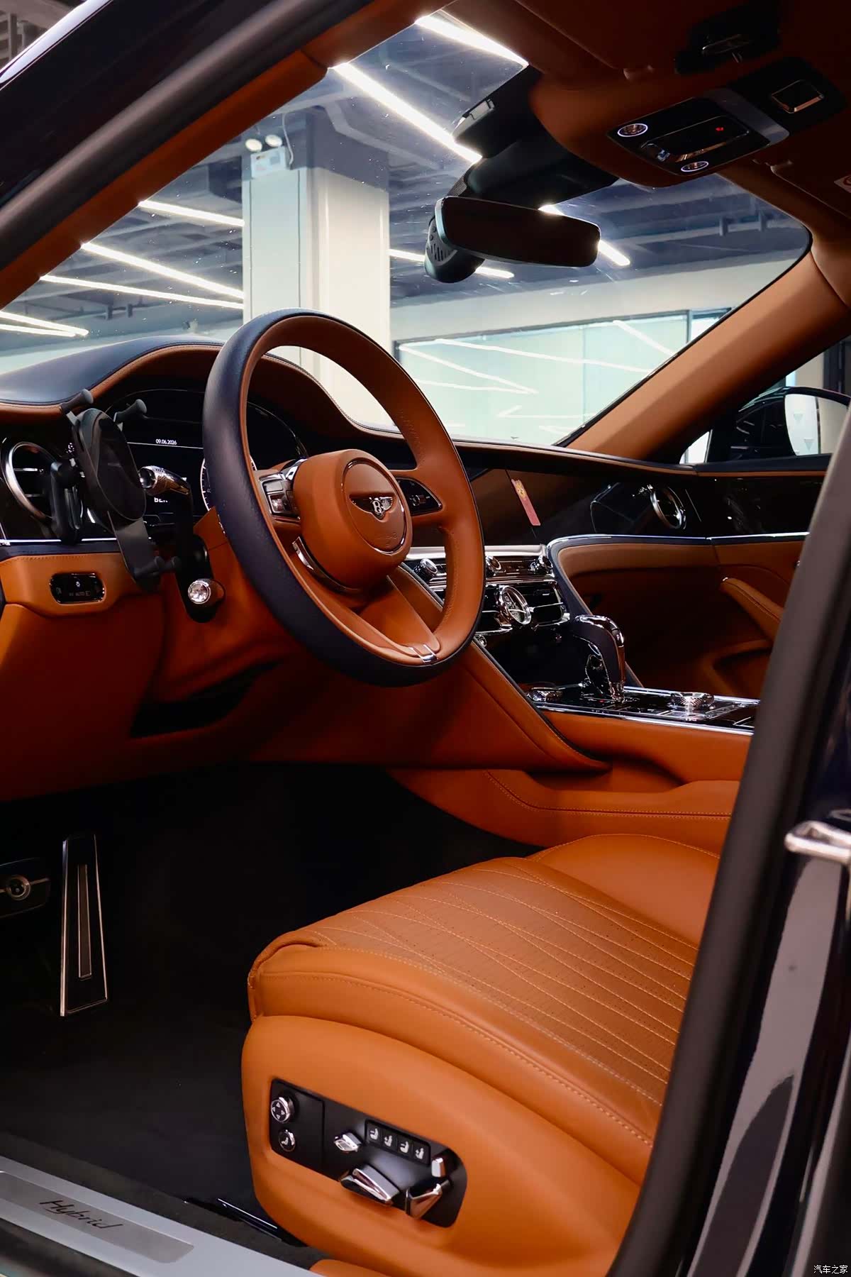 Bentley Flying Spur, 2022 8
