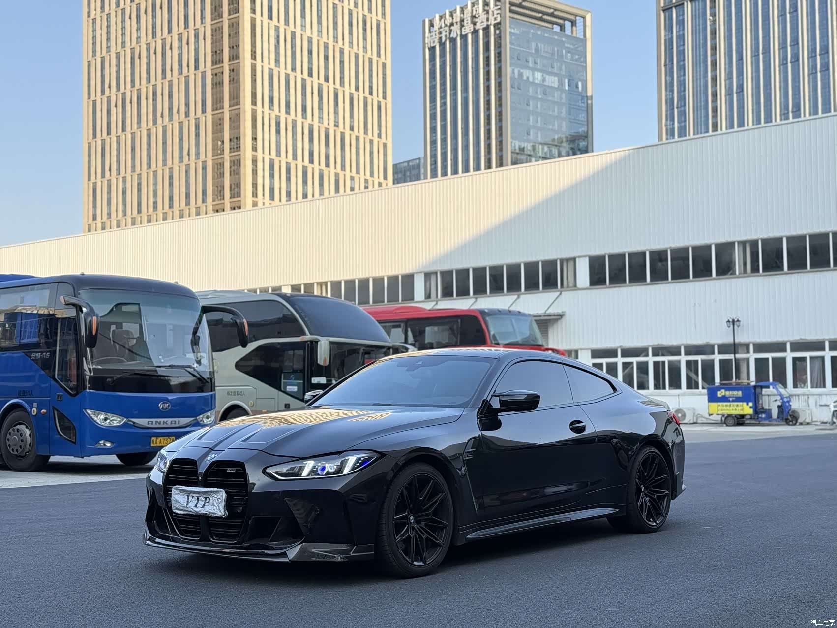 BMW M4, 2022 1