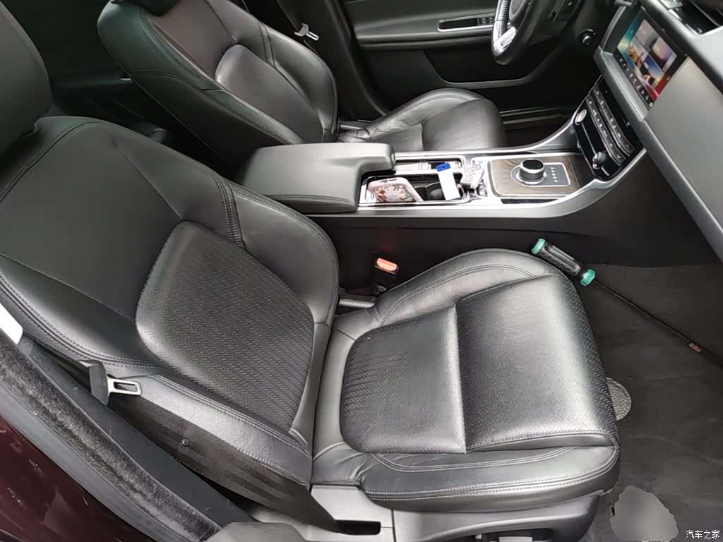 Land Rover XFL, 2017 16