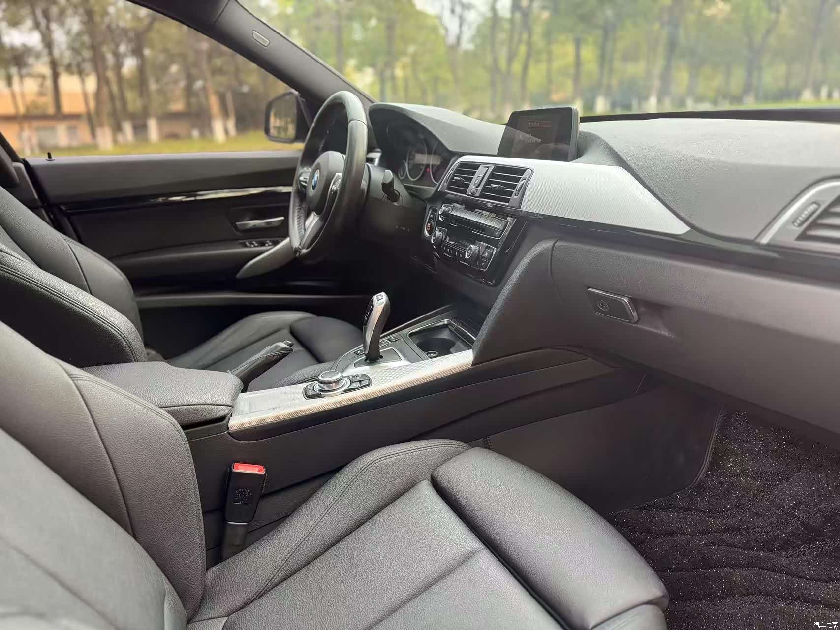 BMW 3 Series, 2017 все фото