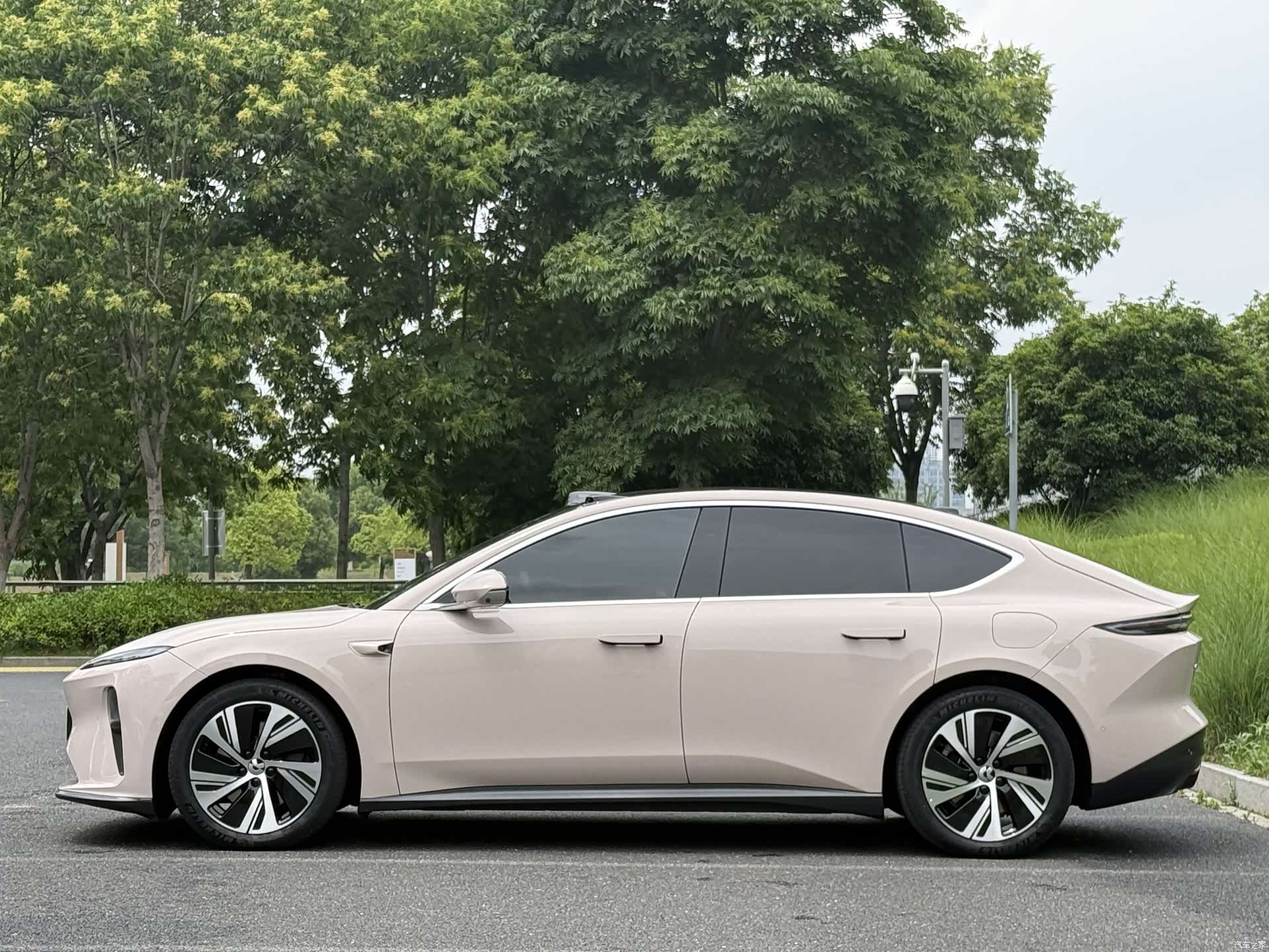 NIO ET5, 2024 7