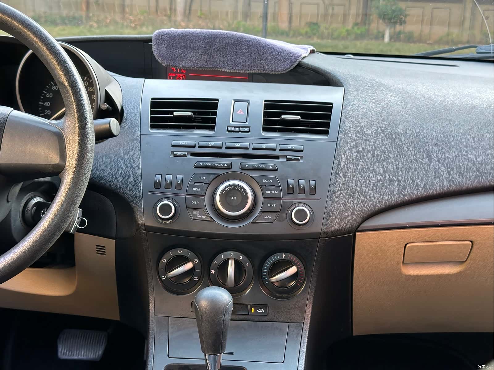 Mazda 3, 2011 24