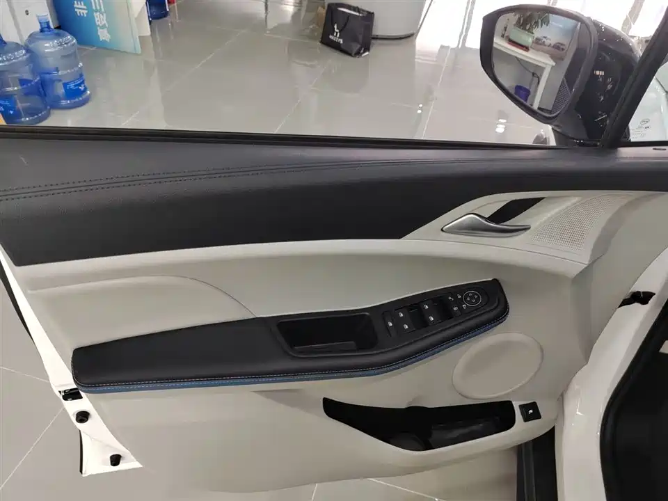 BYD Yuan Pro BYD Yuan Pro