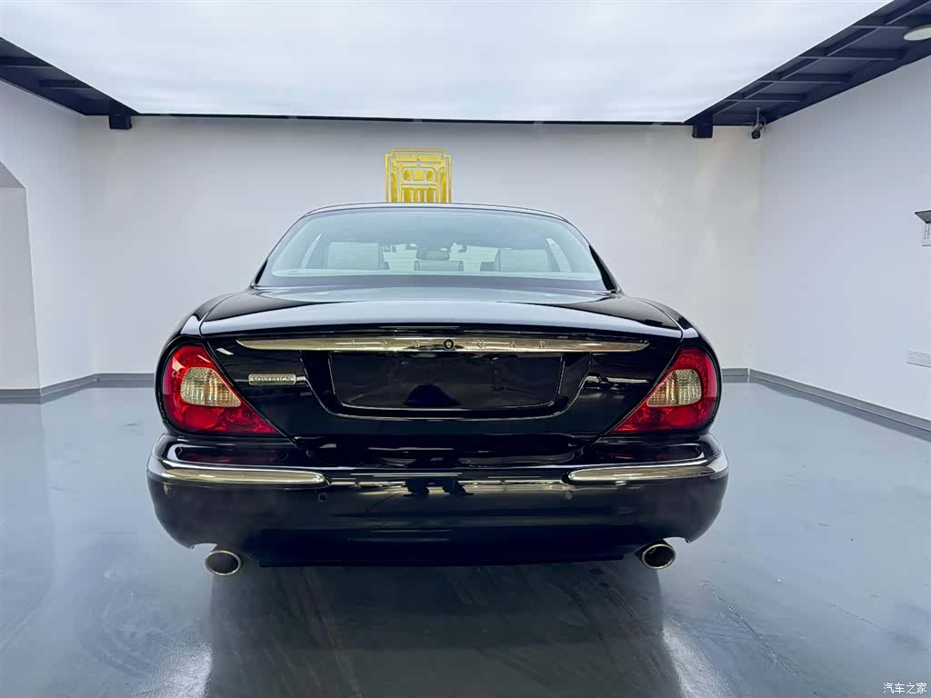 Jaguar XJ, 2009 все фото