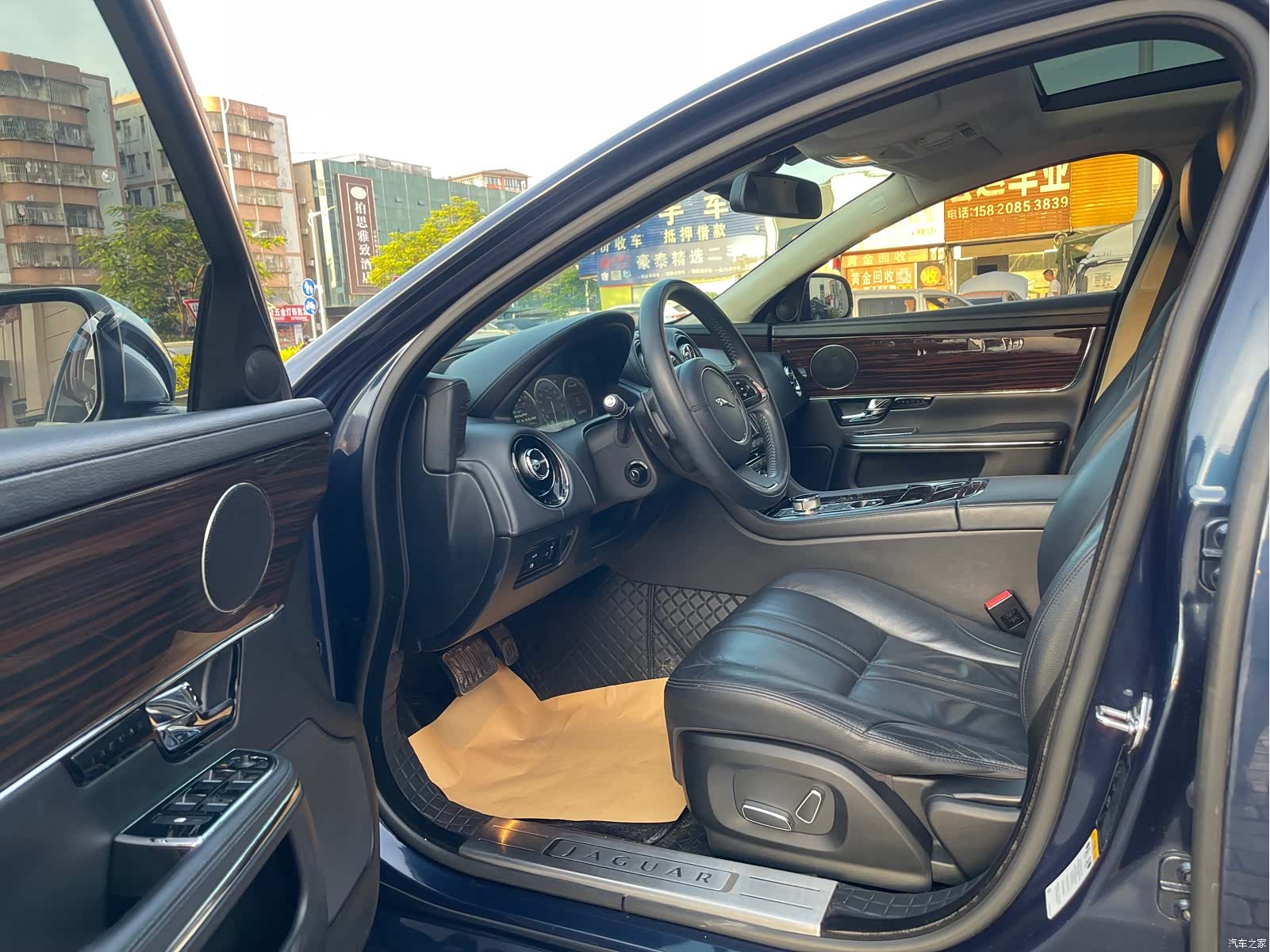 Jaguar XJ, 2014 9