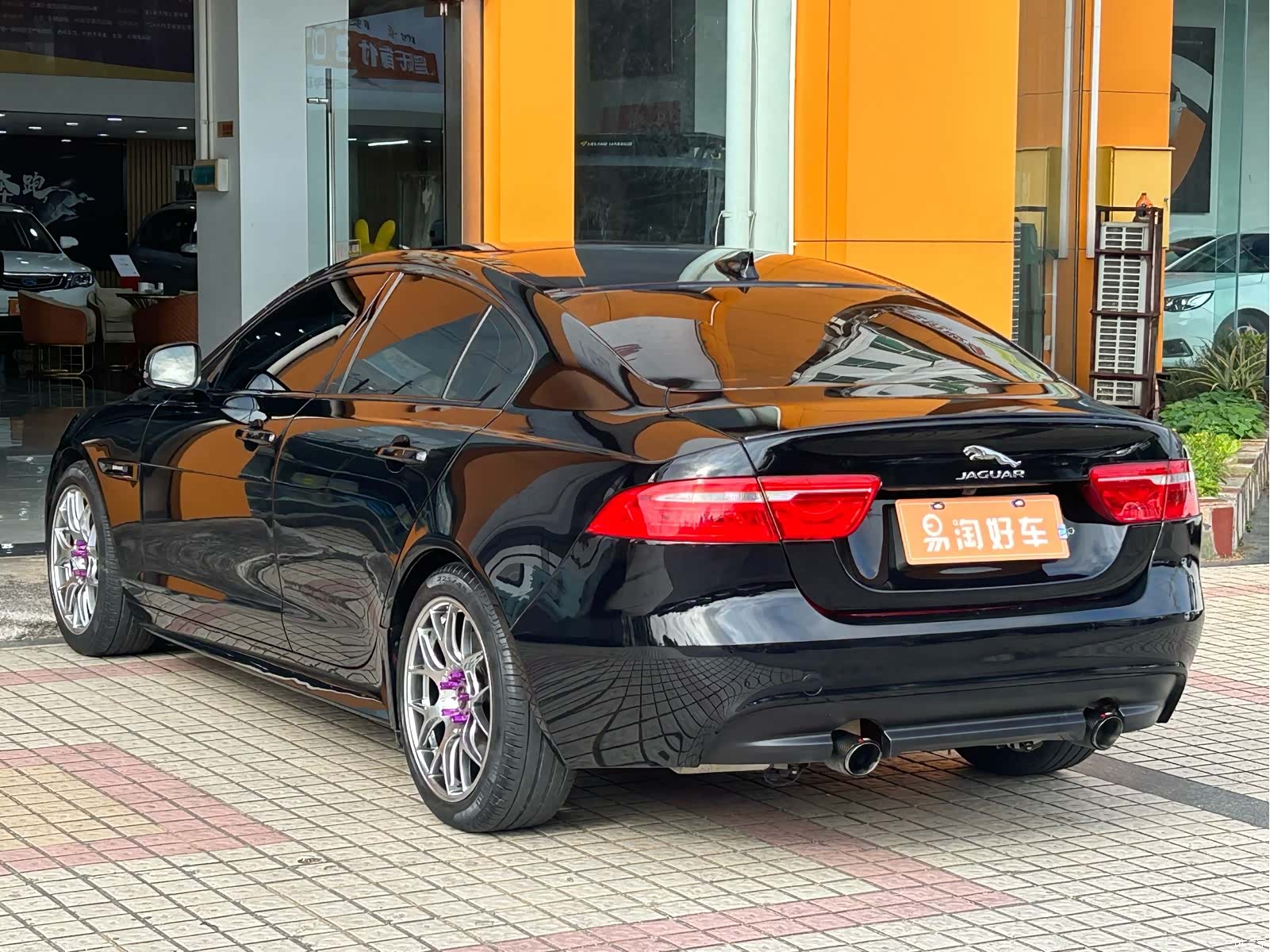 Jaguar XE, 2016 6