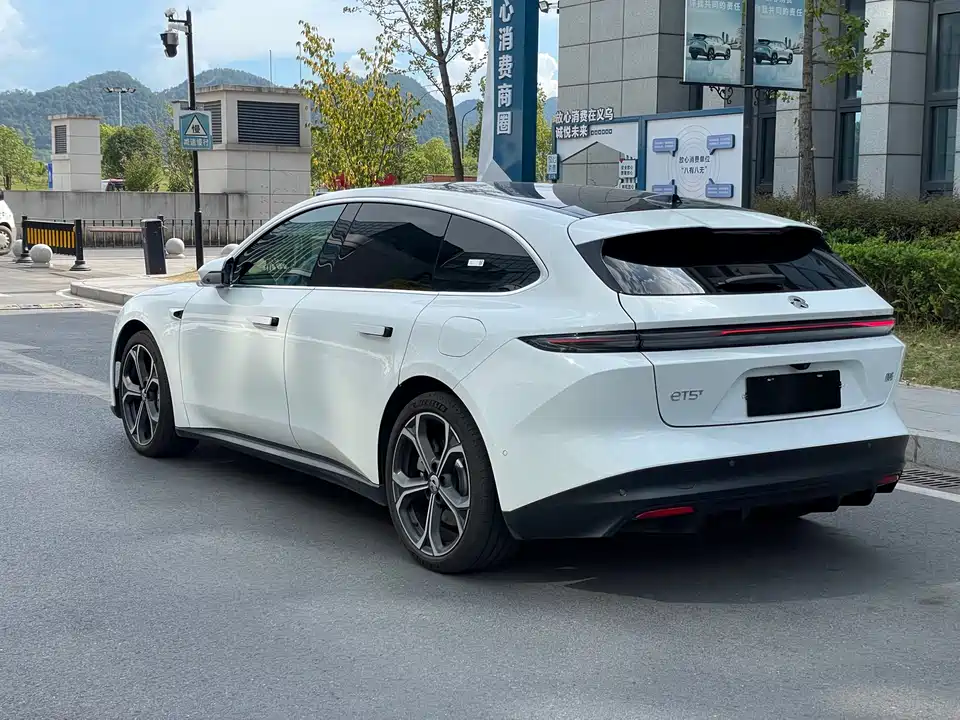 NIO ET5T