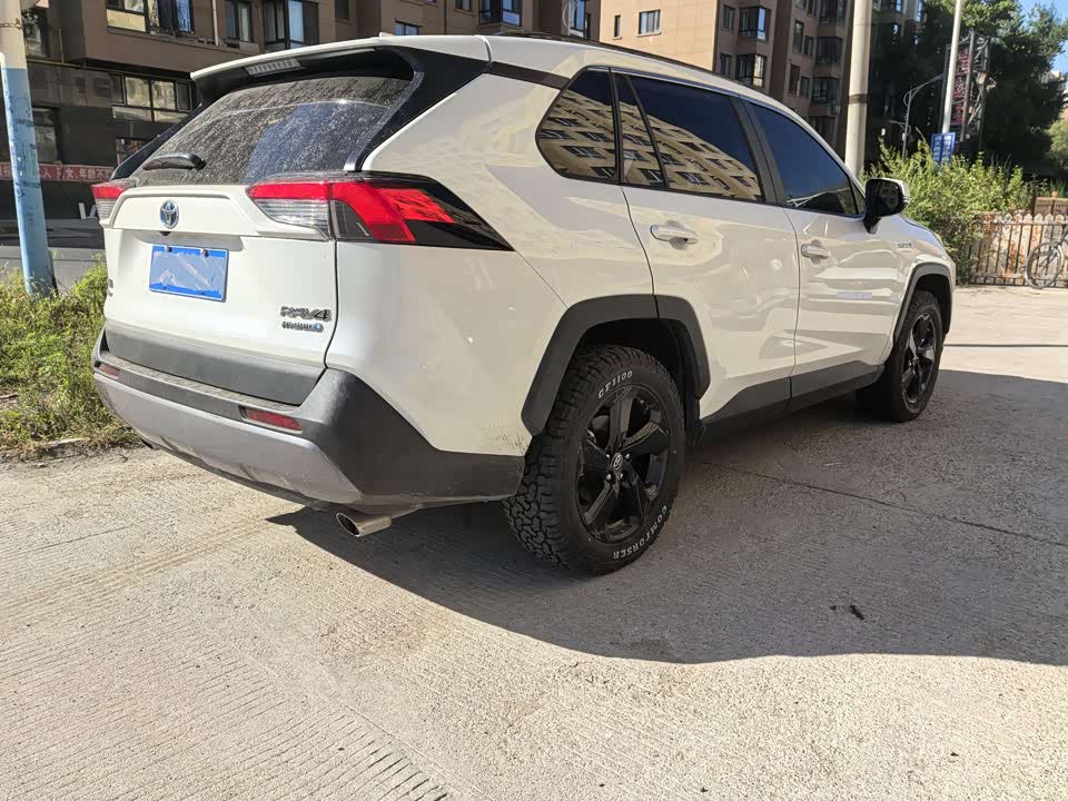 Toyota RAV4 Rongfang