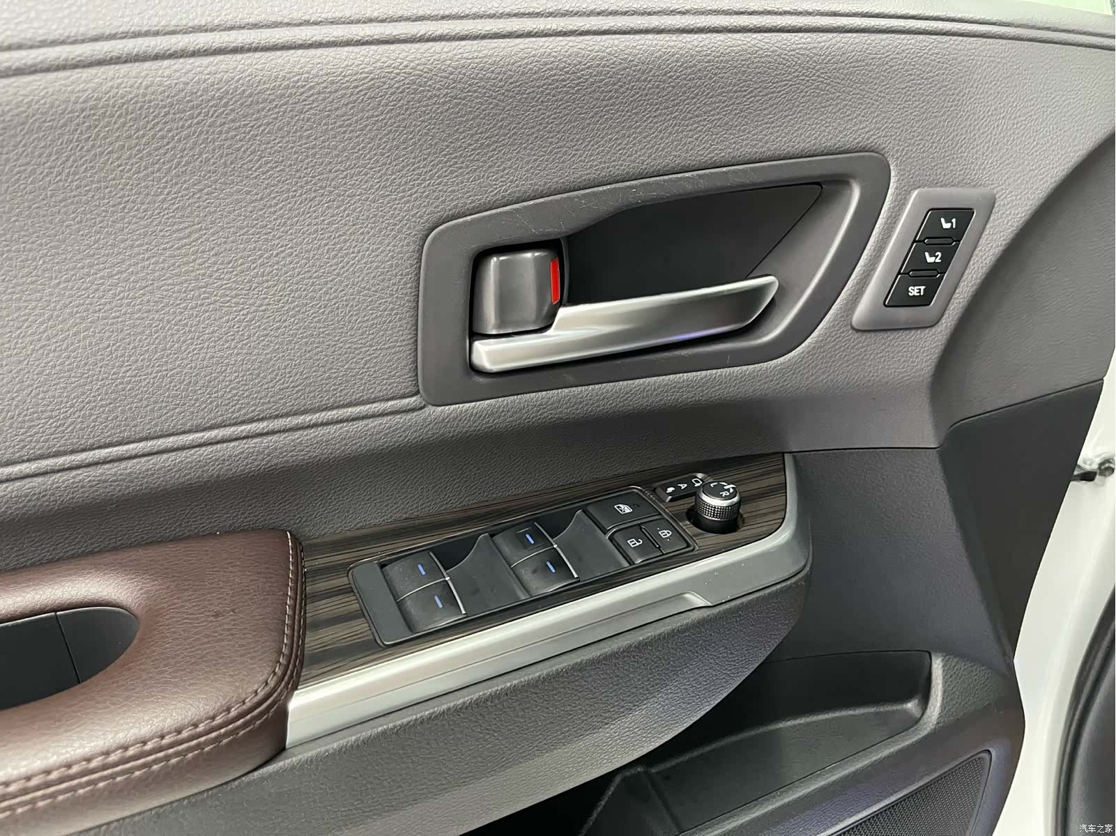 Toyota Sienna, 2022 21