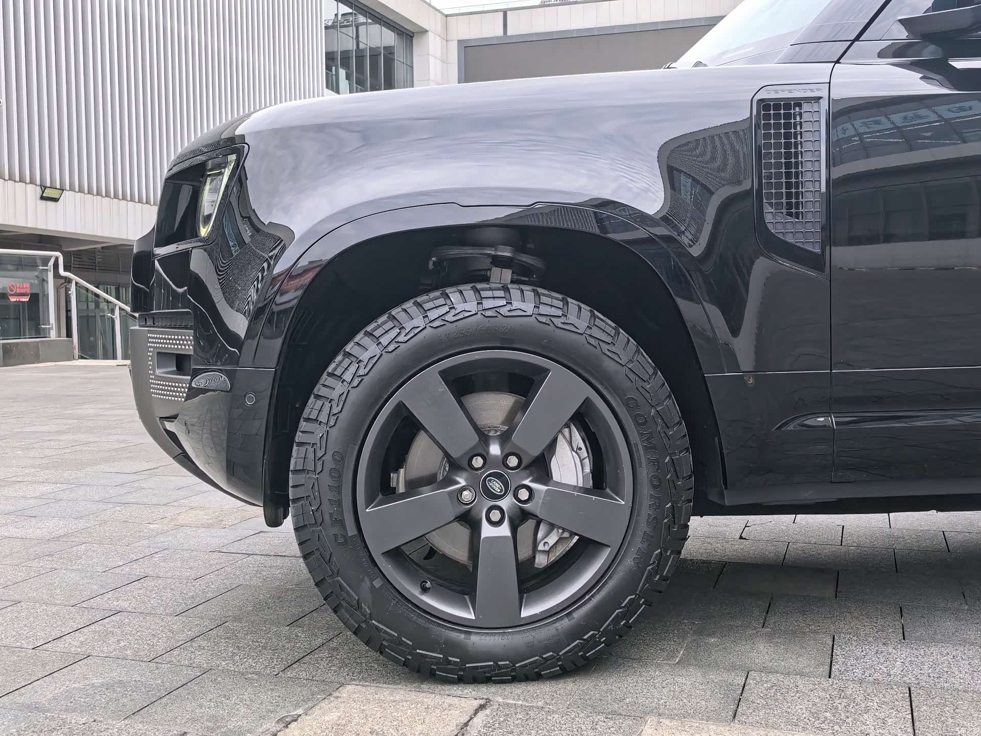 Land Rover Defender, 2022 16