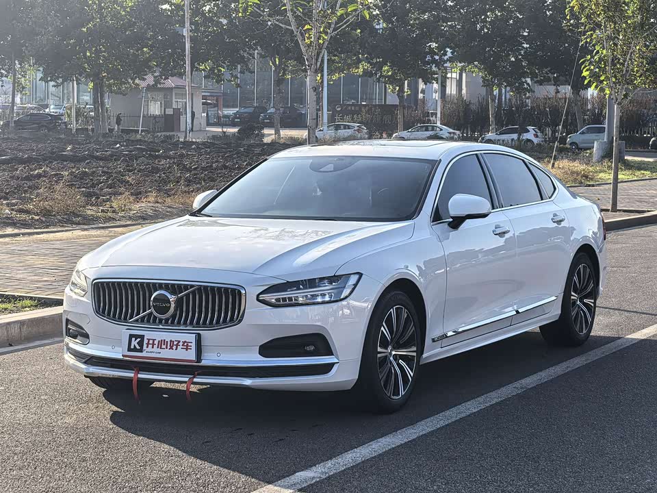 Volvo S90