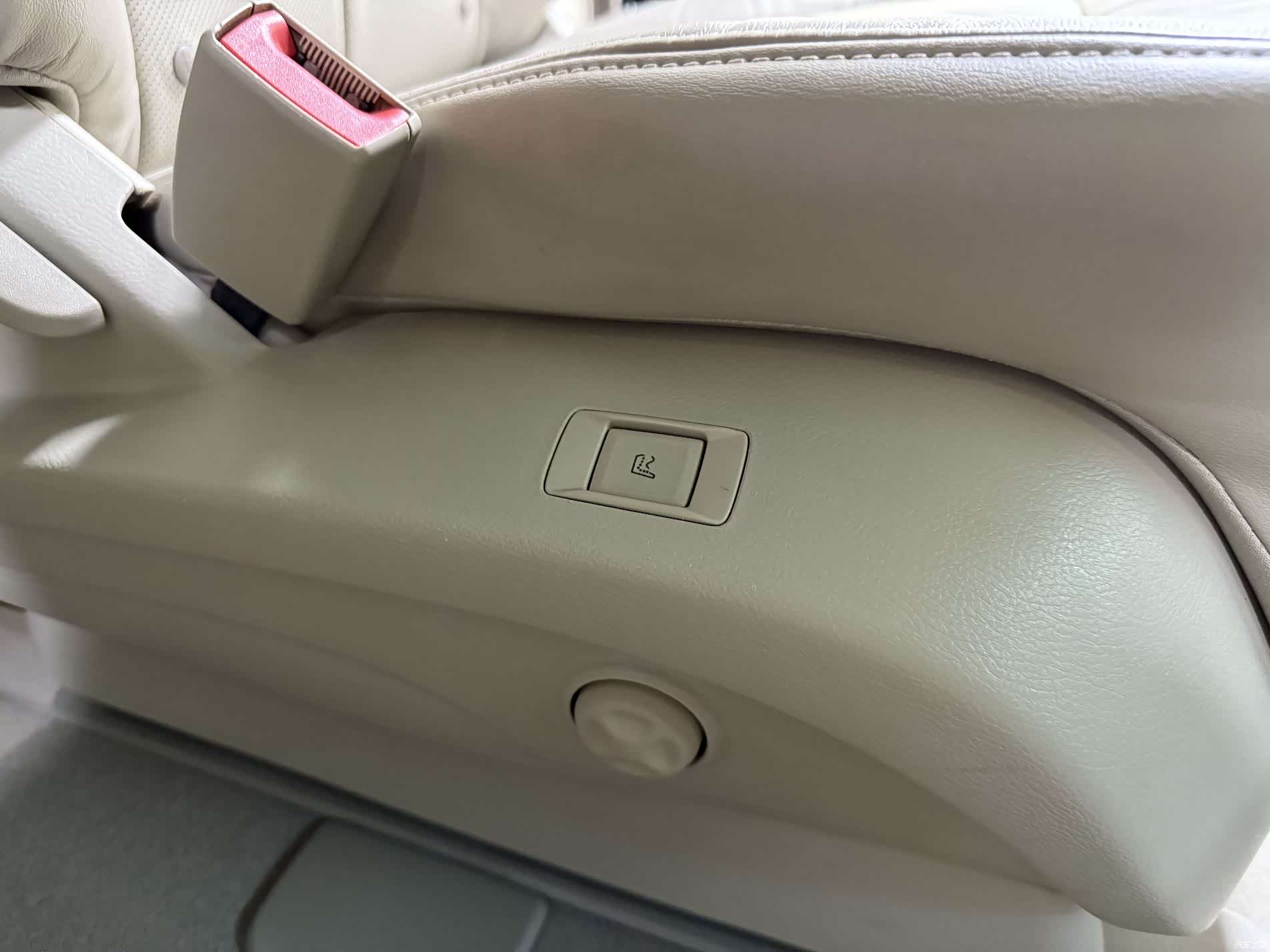 Buick GL8, 2015 38